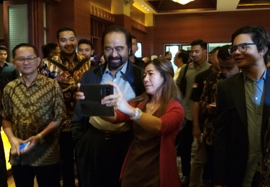 Canda Fajar Nugros saat Nobar Film Terbang - Partai NasDem DPW Jawa Tengah
